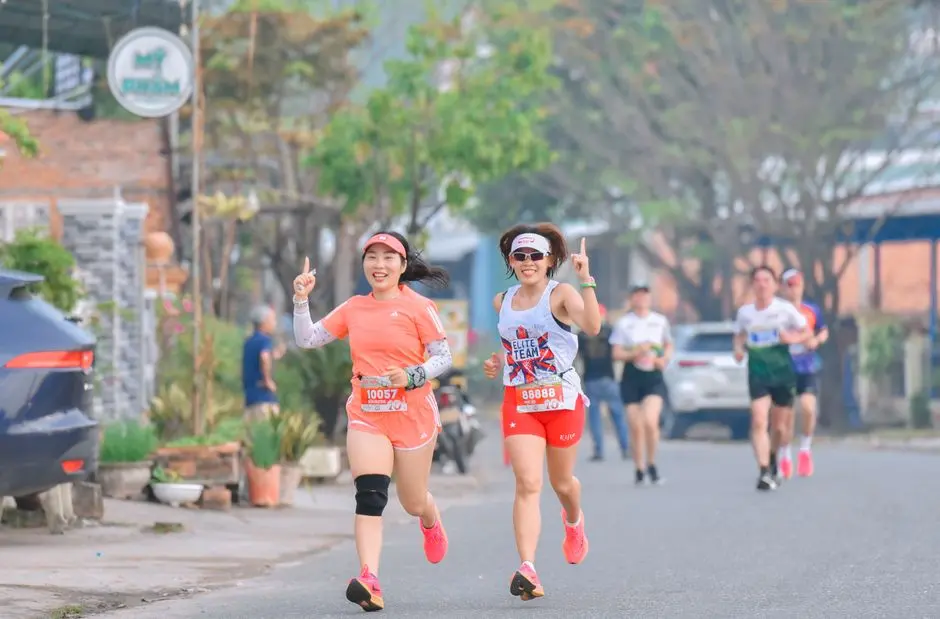 wanita lari pagi di Pekanbaru